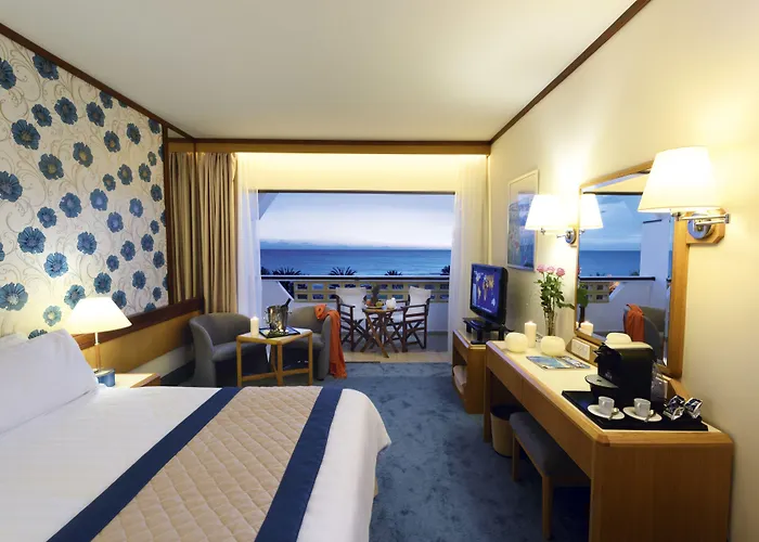 Hotel Constantinou Bros Athena Royal (adults Only)