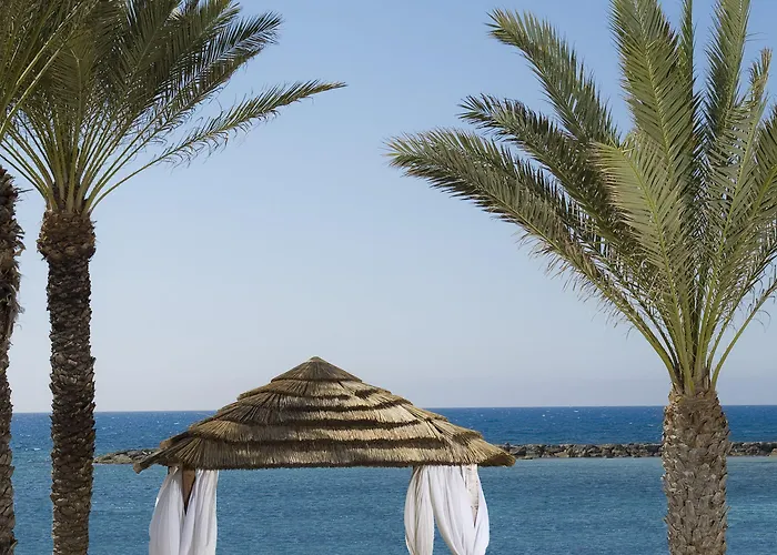 Hotel Constantinou Bros Athena Royal (adults Only)